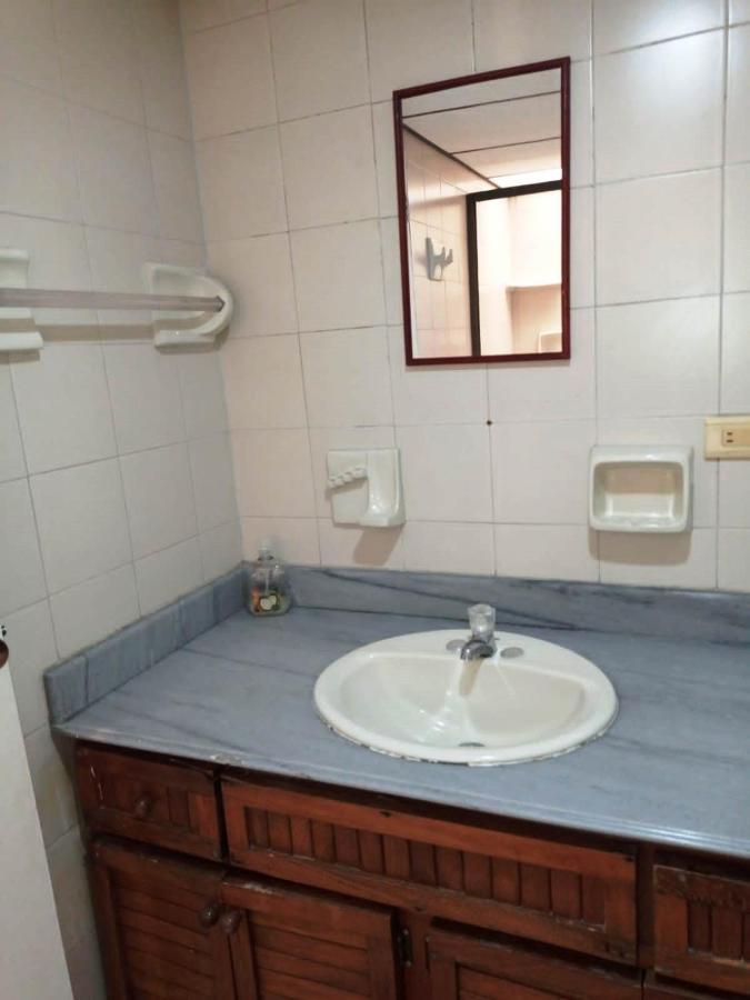 Yellow House Hostel 麦德林 外观 照片