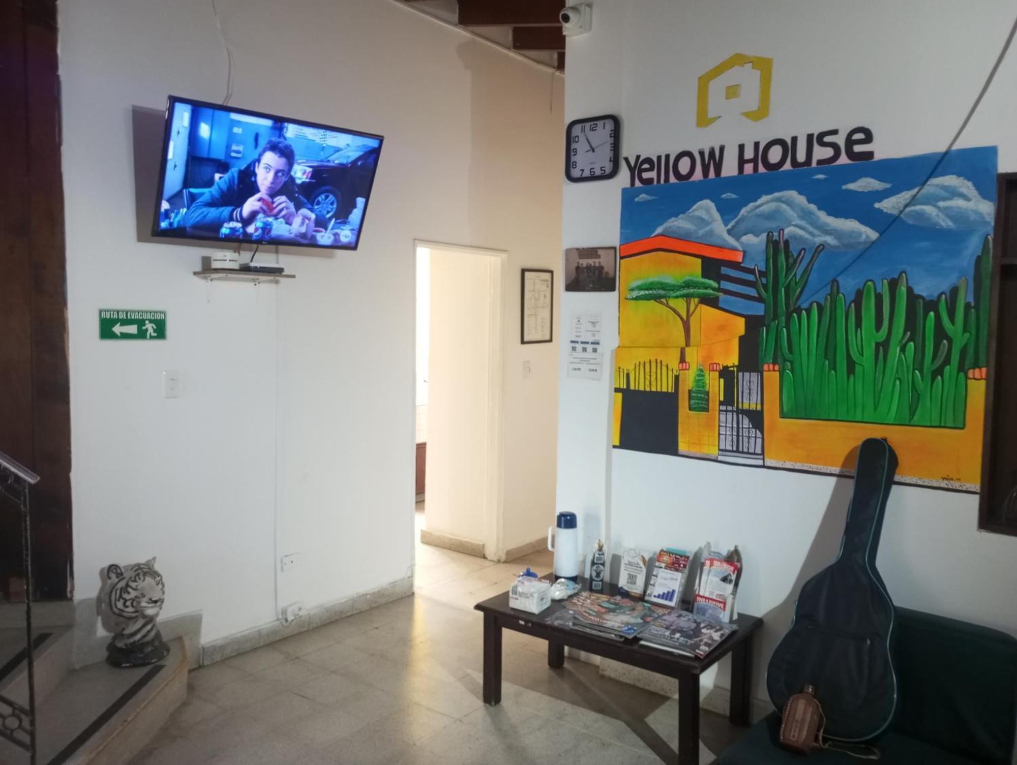 Yellow House Hostel 麦德林 外观 照片