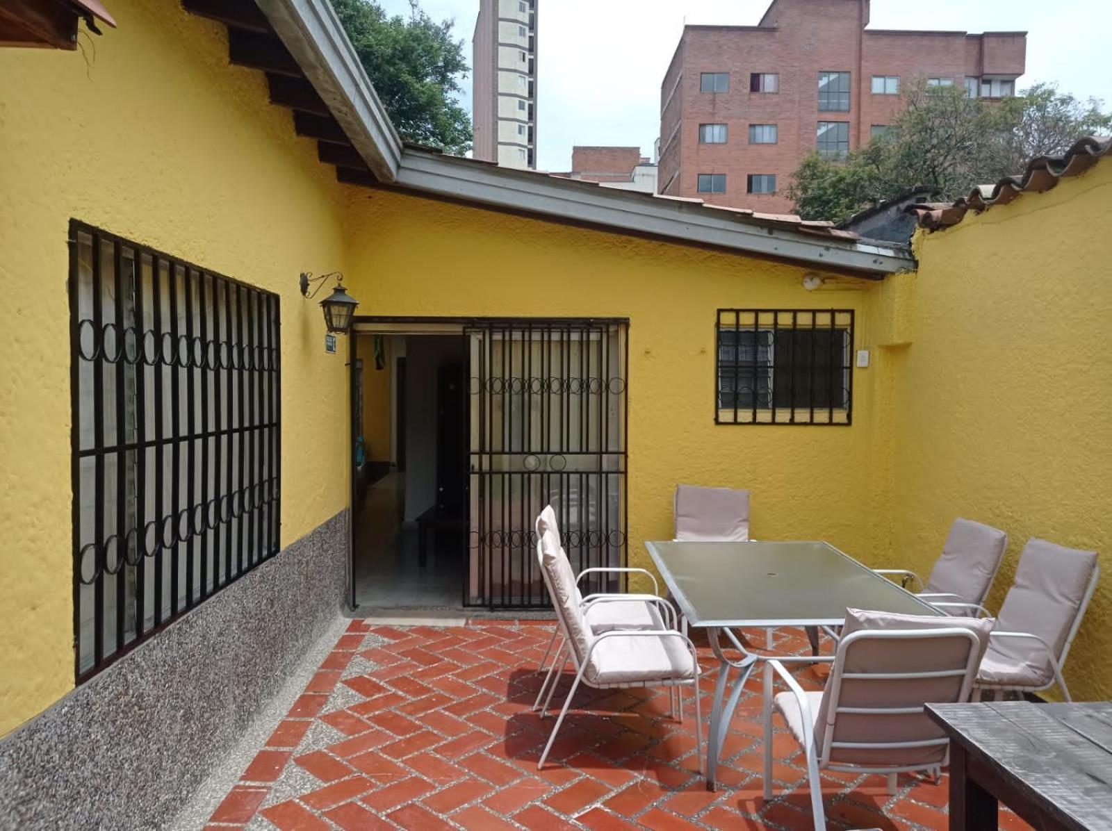 Yellow House Hostel 麦德林 外观 照片