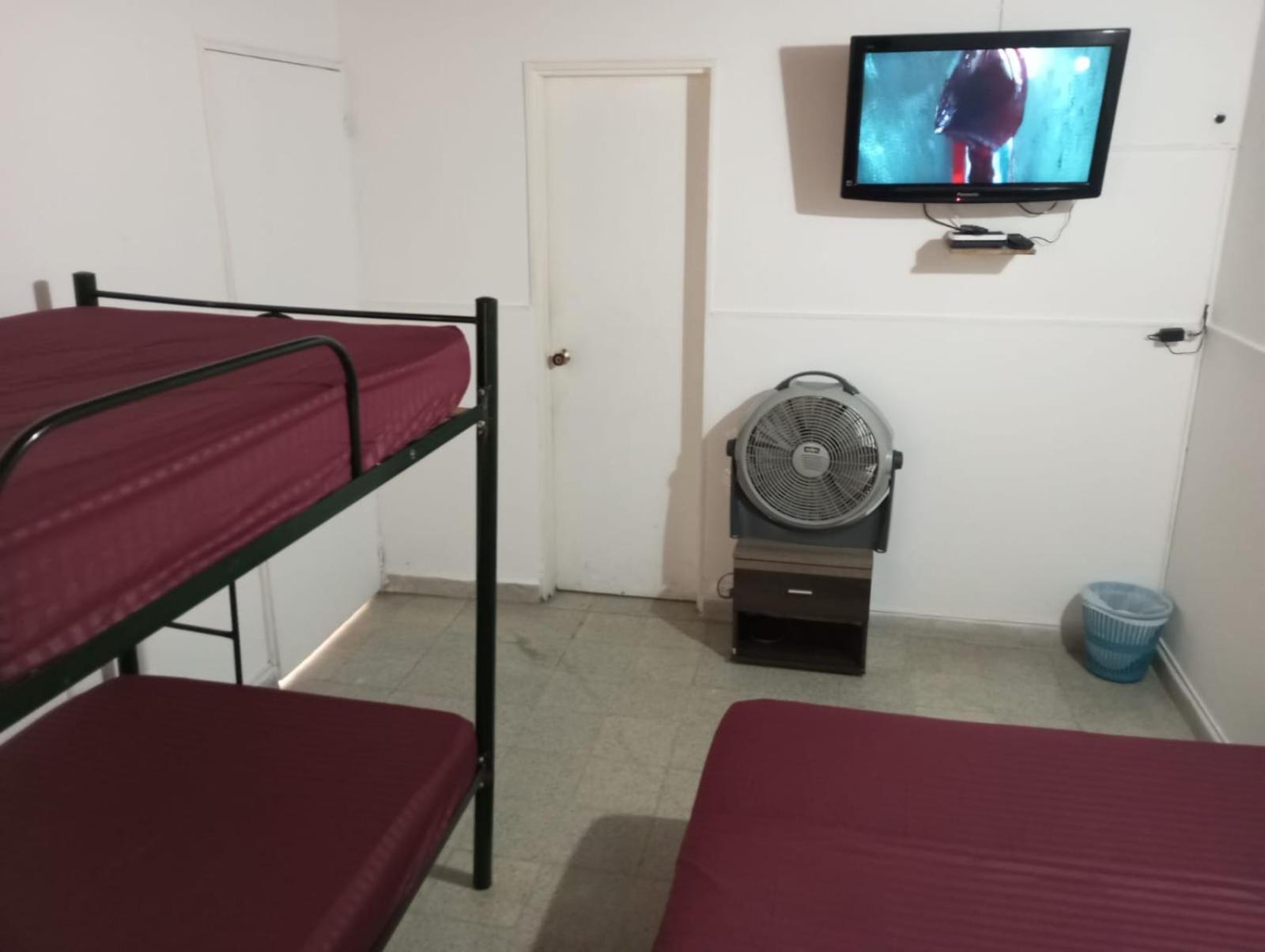 Yellow House Hostel 麦德林 外观 照片