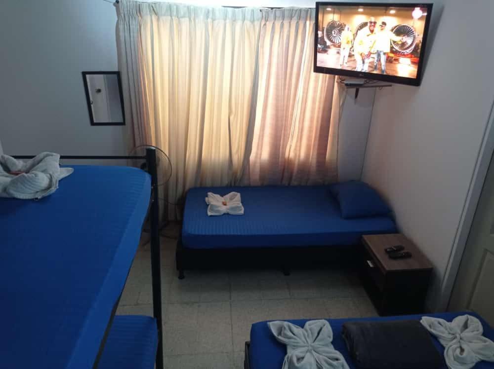 Yellow House Hostel 麦德林 外观 照片