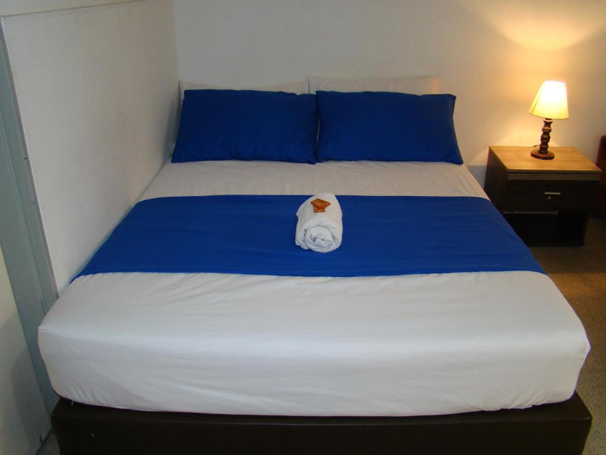 Yellow House Hostel 麦德林 外观 照片